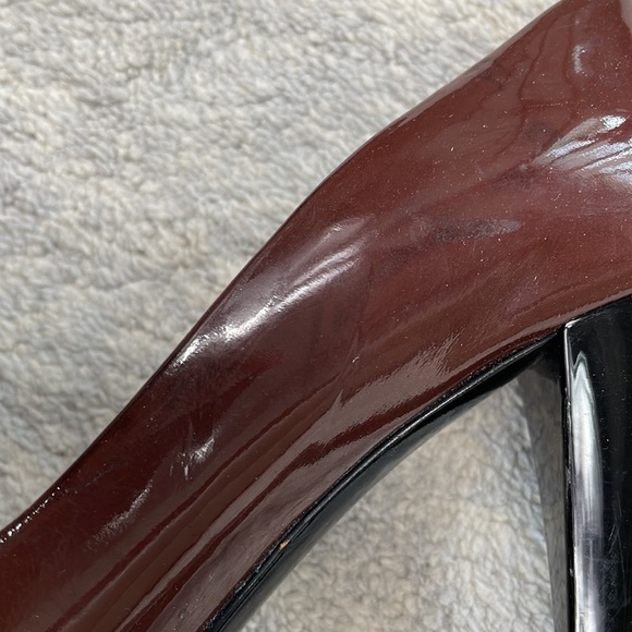 Burberry Peeptoe Ruffle Patent Leather Pumps Heels Burgundy Maroon Sz 39 - Picture 10 of 16